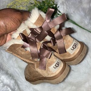 Ugh Bailey bow little girls boots
